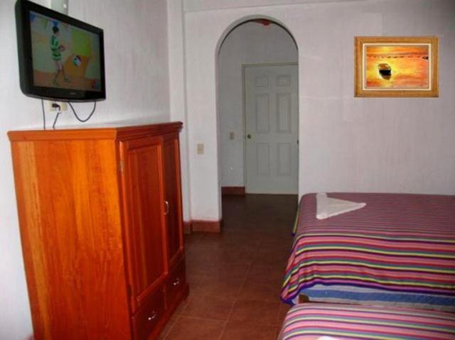 Hotel Y Suites Bugambilias Rincon de Guayabitos Bilik gambar