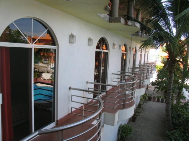 Hotel Y Suites Bugambilias Rincon de Guayabitos Luaran gambar
